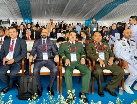 Vietnam attends Indo Defense Expo and Forum in Jakarta